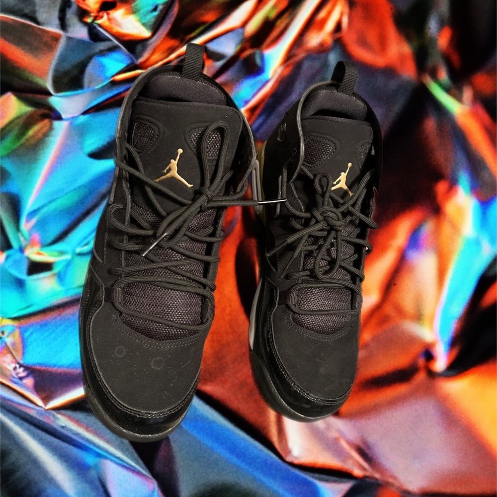 Jordan’s size 6.5y Jordan FLTCLB’91(GS)